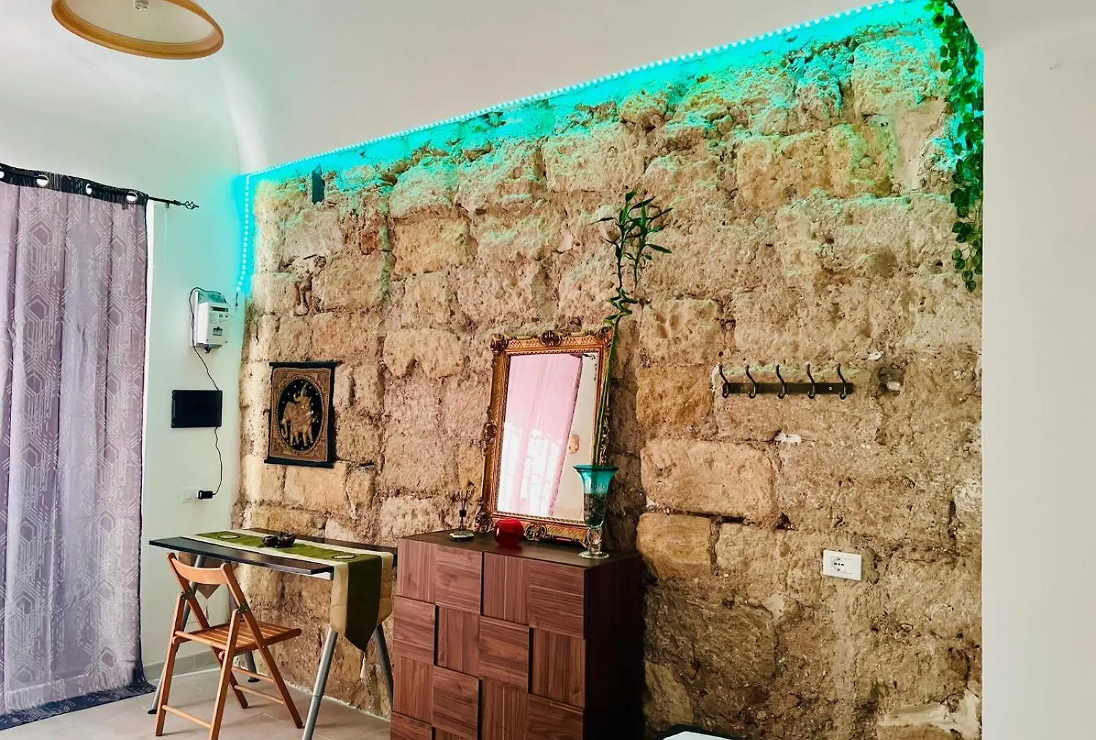 Luca'S Home Palermo 0*,